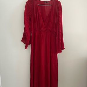 NWOT Red Long sleeve midi dress